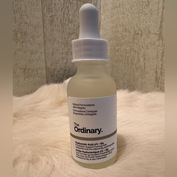 The Ordinary Other - The Ordinary Hyaluronic Acid 2% + B5 Serum - Clear and White